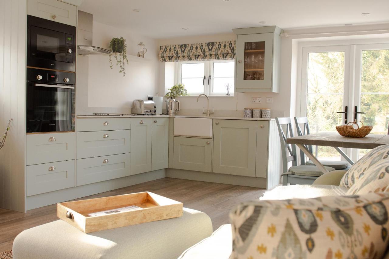 Henley-in-Arden Finwood Green Farm Holiday Cottages-The Calf Shed And The Milk Parlour מראה חיצוני תמונה