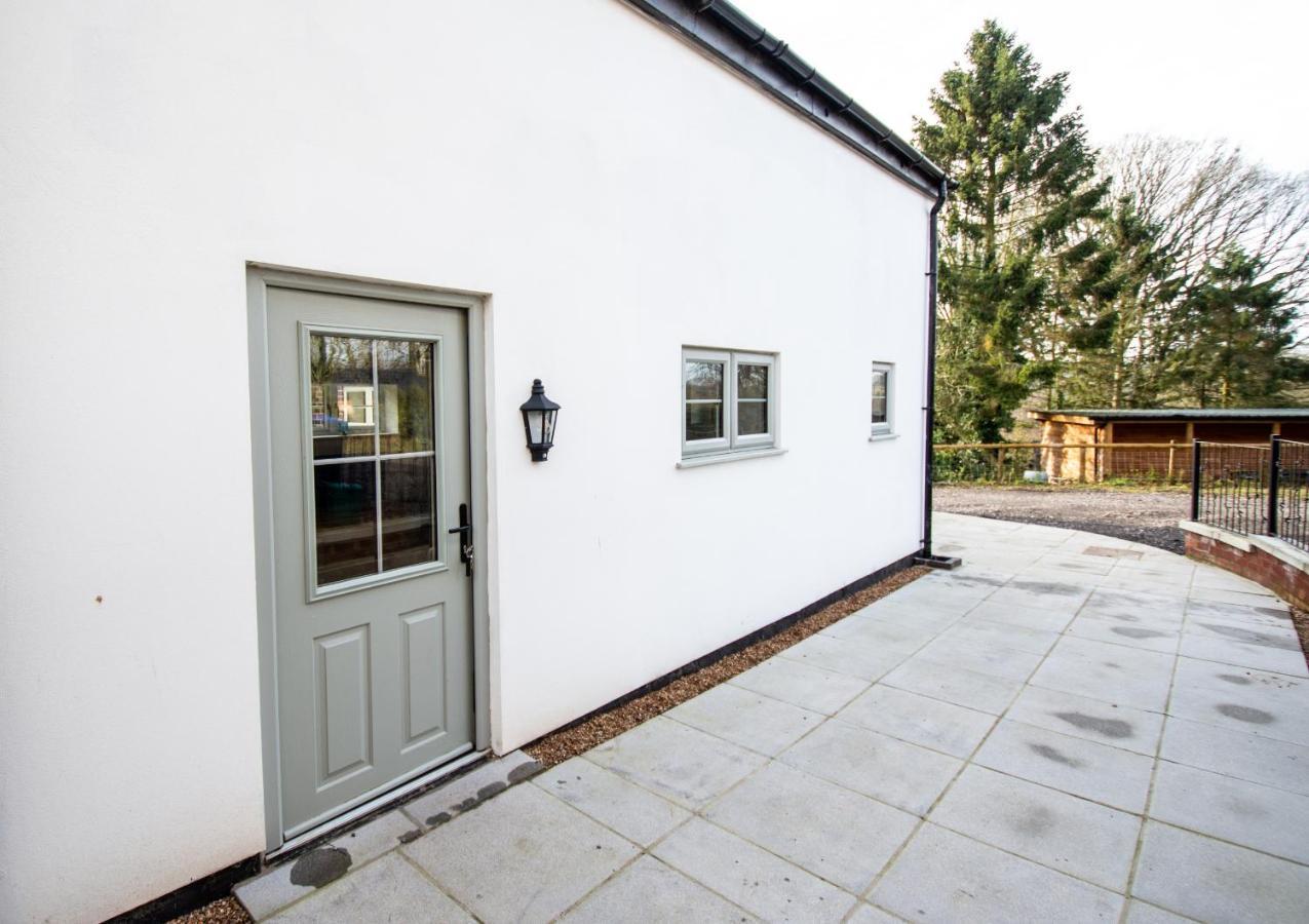 Henley-in-Arden Finwood Green Farm Holiday Cottages-The Calf Shed And The Milk Parlour מראה חיצוני תמונה